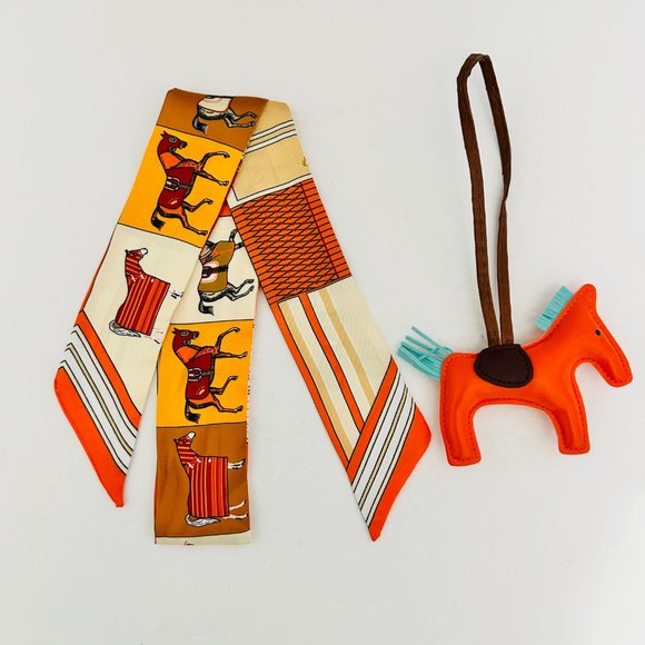 AUTHENTIC HERMES VINTAGE VINYL KELLY BAG LIMITED EDITION WITH BAG CHARM TWILLY - Picture 15 of 15